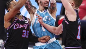 开元app-离谱！夏洛特黄蜂围绕NBA常规赛绝杀压哨清晨突围战来临，丹佛掘金今夜造点机会的简单介绍